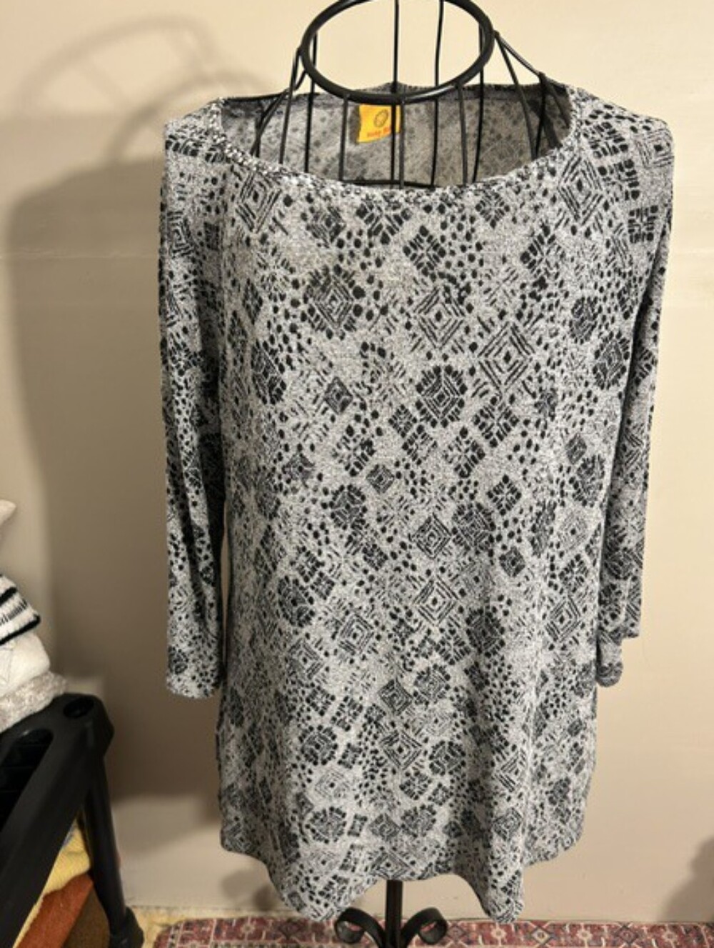 size medium soft light knit   womens sweater gray black bling casual dress